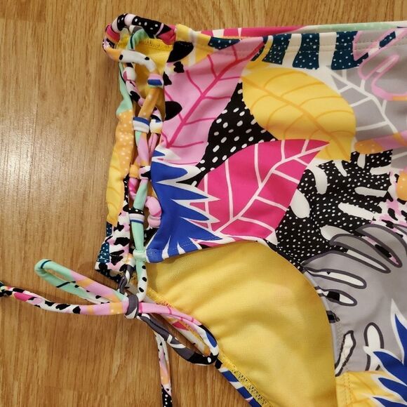 California Waves Tropical High-Waist Bikini Bottom - Picture 5 of 10